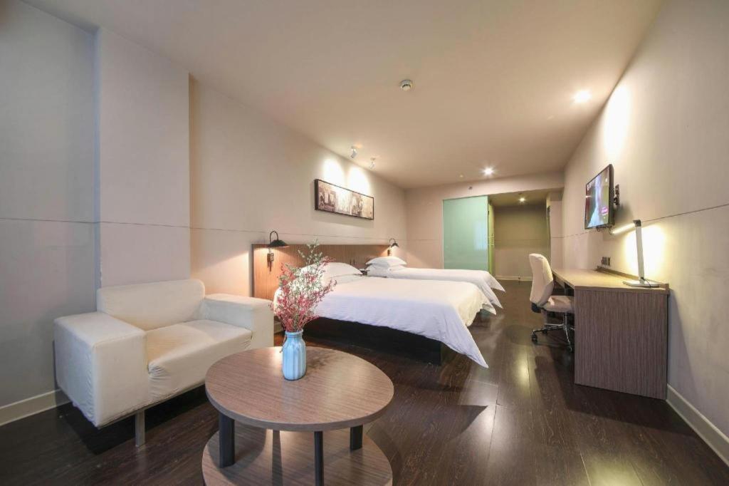 Jinjiang Inn Select Wuhan Xinhua Road Xiehe Hospital מראה חיצוני תמונה