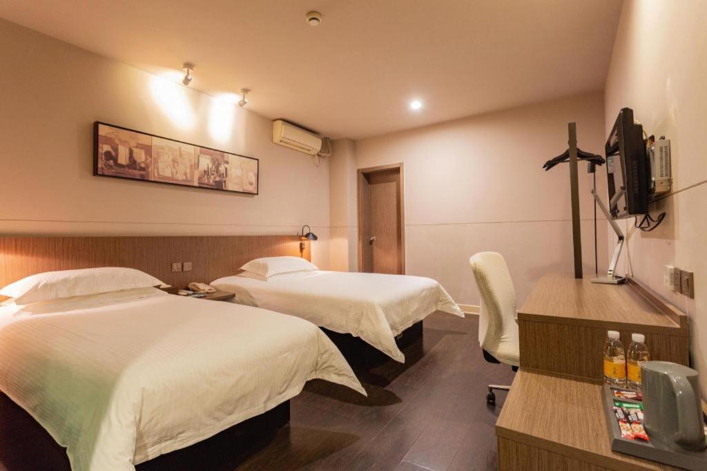 Jinjiang Inn Select Wuhan Xinhua Road Xiehe Hospital מראה חיצוני תמונה