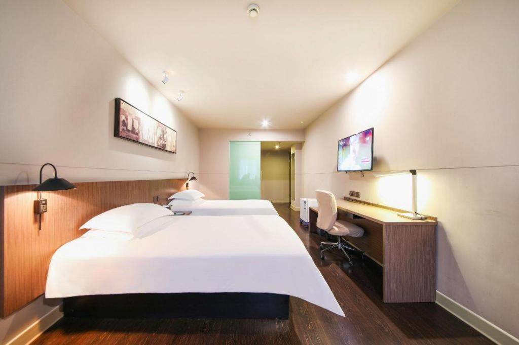 Jinjiang Inn Select Wuhan Xinhua Road Xiehe Hospital מראה חיצוני תמונה