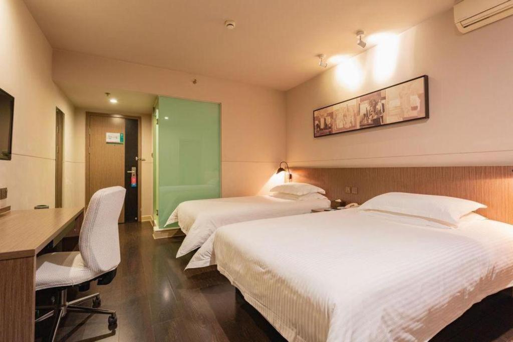 Jinjiang Inn Select Wuhan Xinhua Road Xiehe Hospital מראה חיצוני תמונה