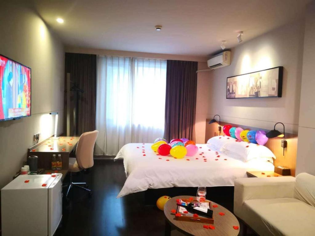 Jinjiang Inn Select Wuhan Xinhua Road Xiehe Hospital מראה חיצוני תמונה