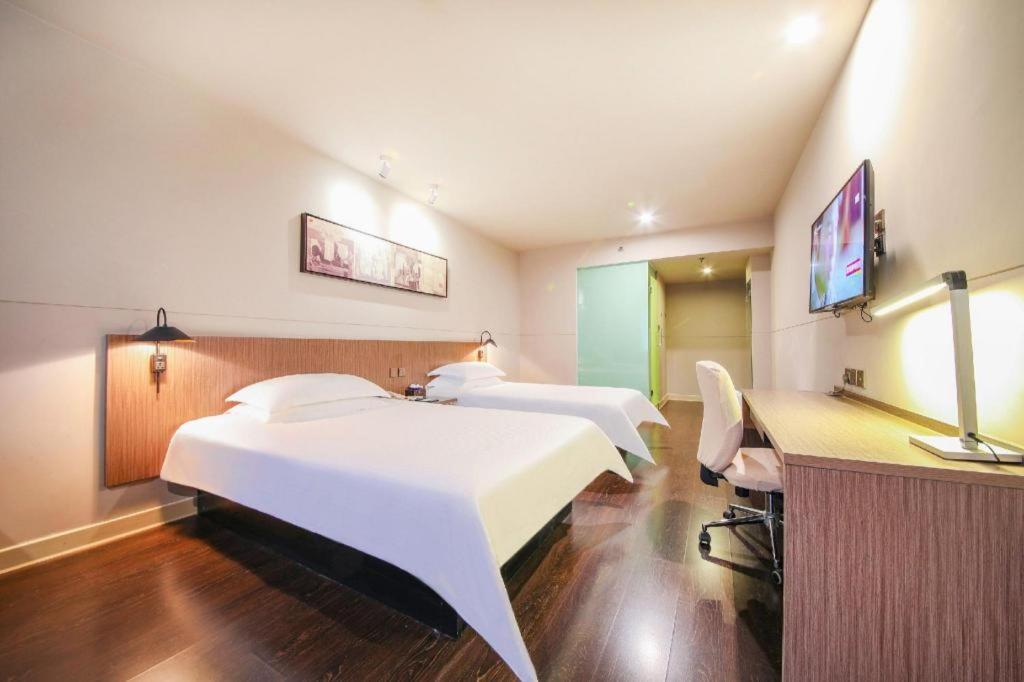 Jinjiang Inn Select Wuhan Xinhua Road Xiehe Hospital מראה חיצוני תמונה