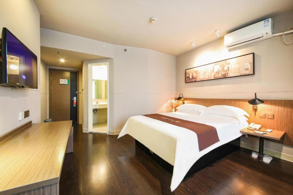 Jinjiang Inn Select Wuhan Xinhua Road Xiehe Hospital מראה חיצוני תמונה