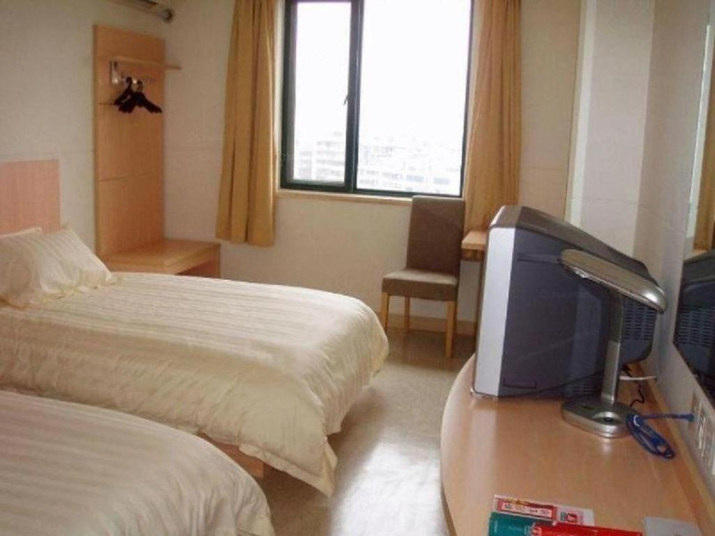Jinjiang Inn Select Wuhan Xinhua Road Xiehe Hospital מראה חיצוני תמונה