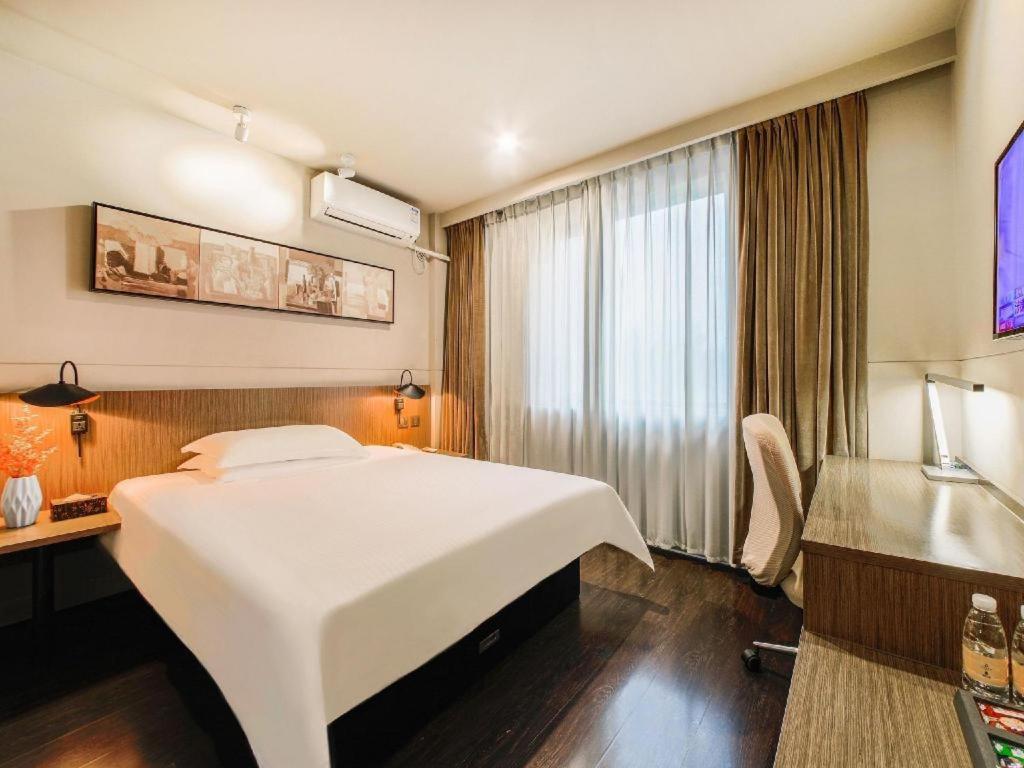 Jinjiang Inn Select Wuhan Xinhua Road Xiehe Hospital מראה חיצוני תמונה